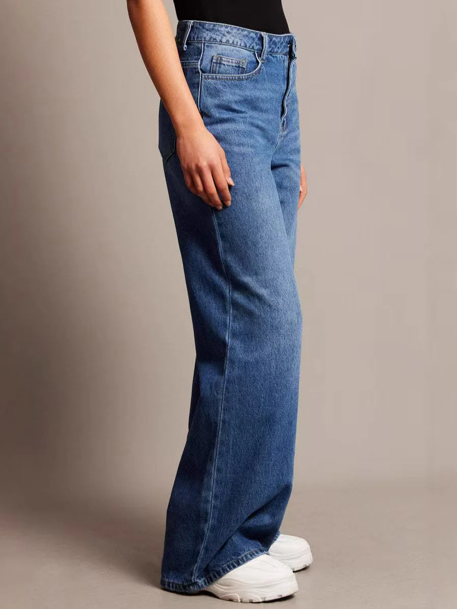 Loose wide leg women's jeans look slim and high waisted - Image 5
