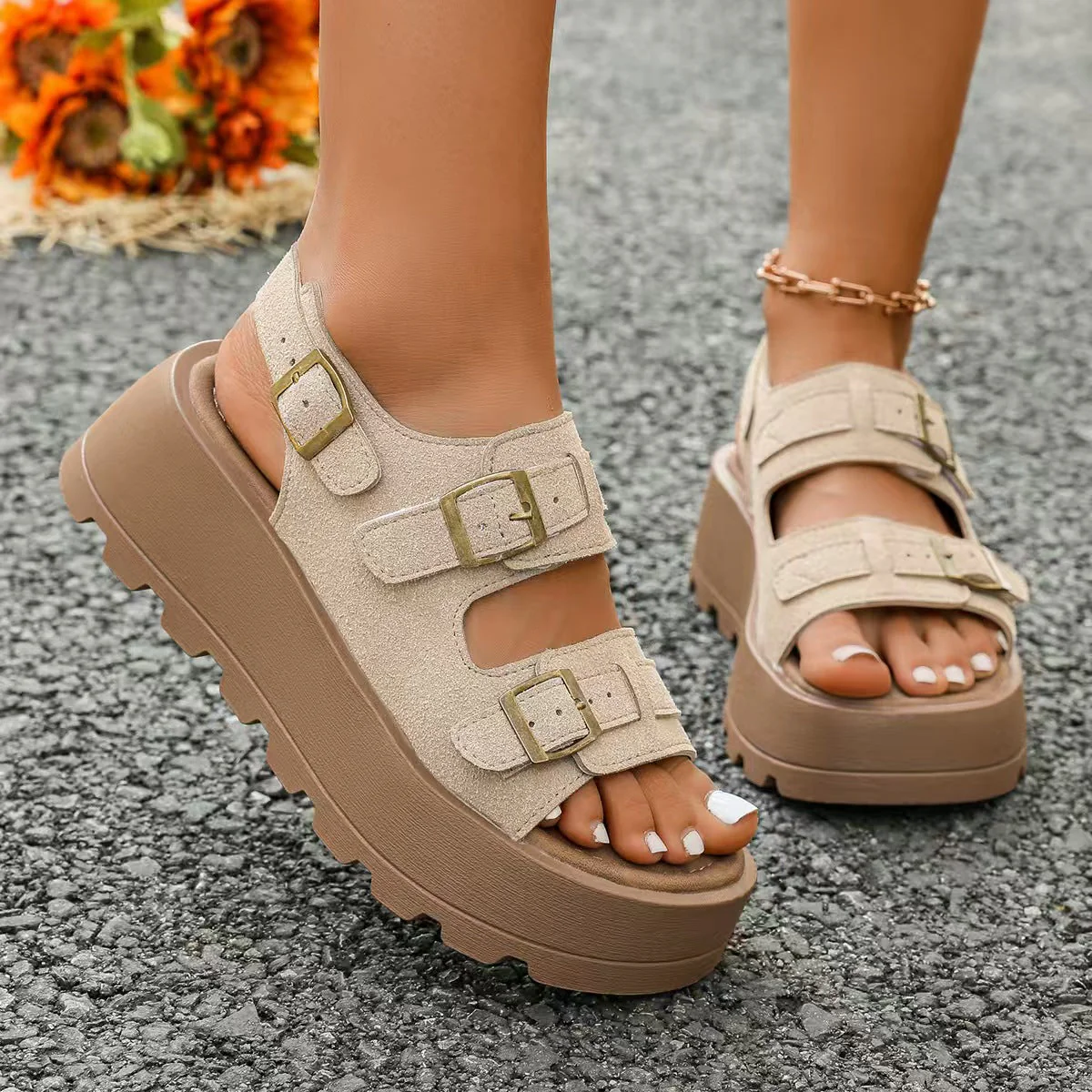 T588-1033 Thick soled sandals for sports, leisure, and anti slip - Image 2