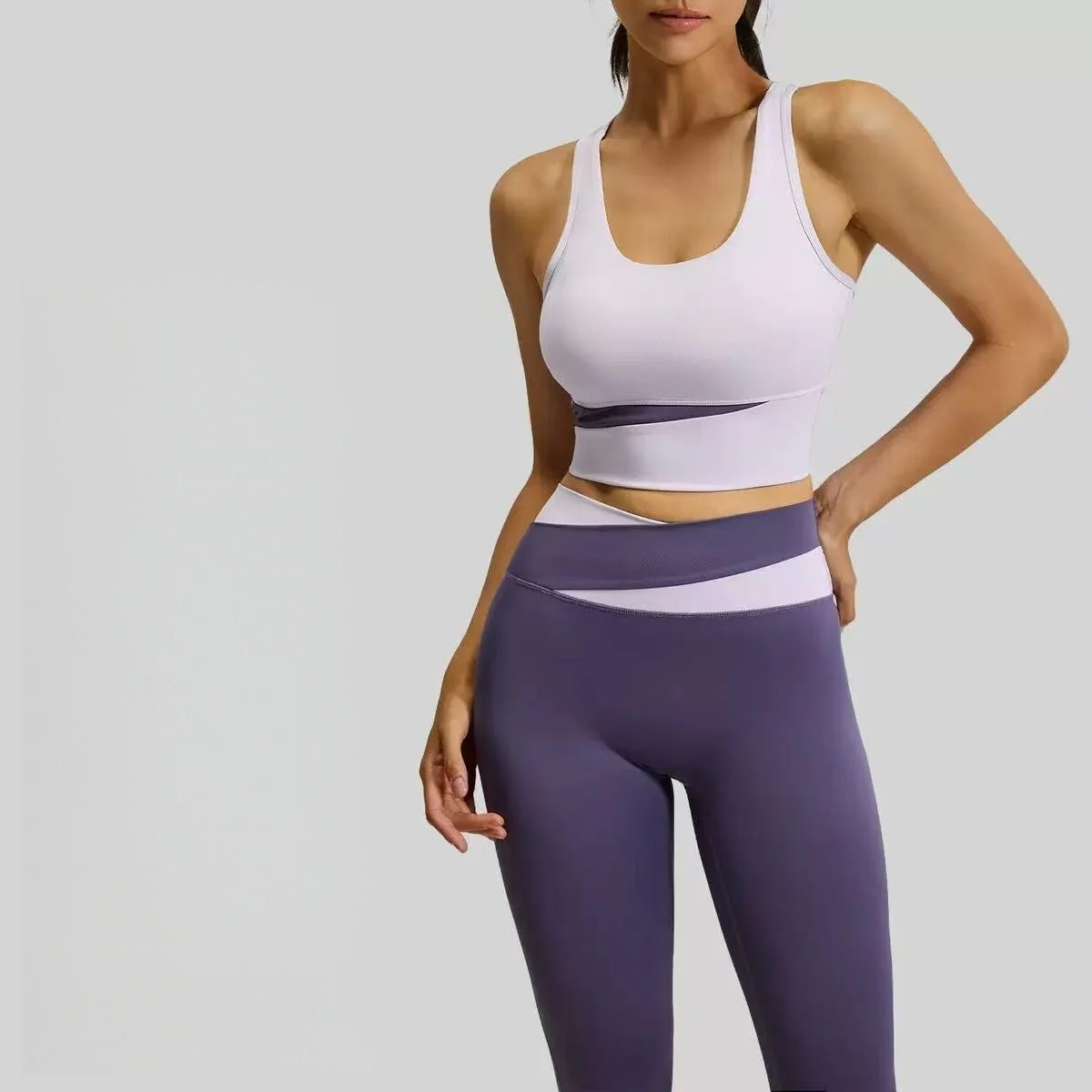 T588-1036  Sports suit with color blocking, high waist and slimming effect - Image 4