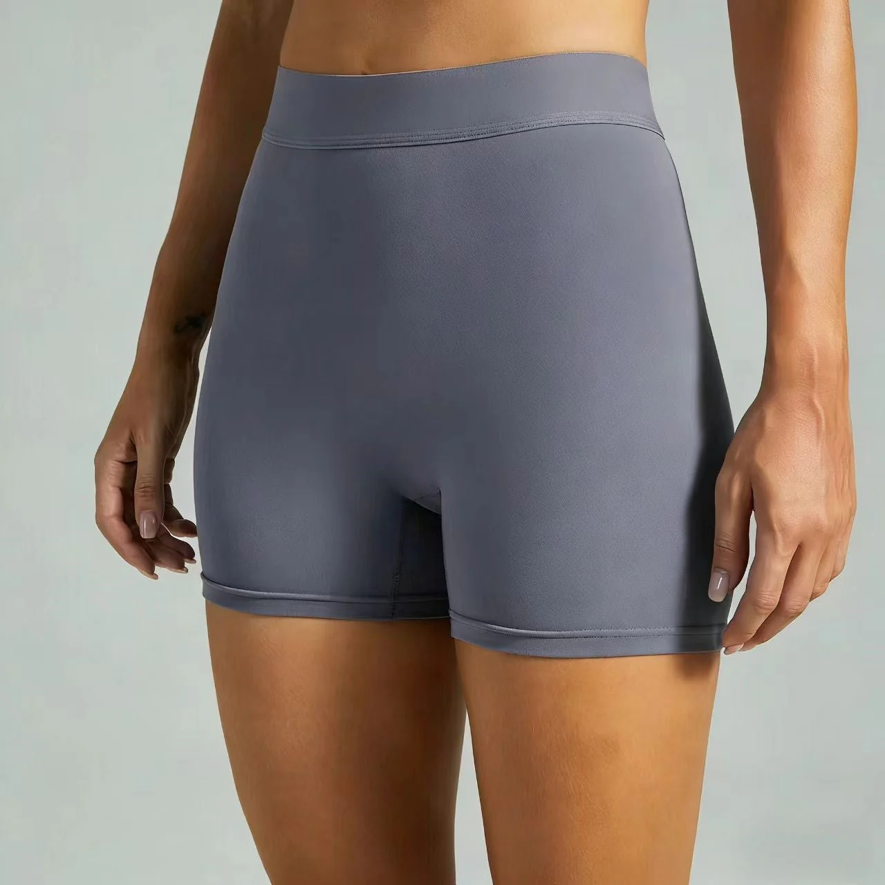 T588-1083 Sports Yoga Fitness Training Running Shorts - Image 3