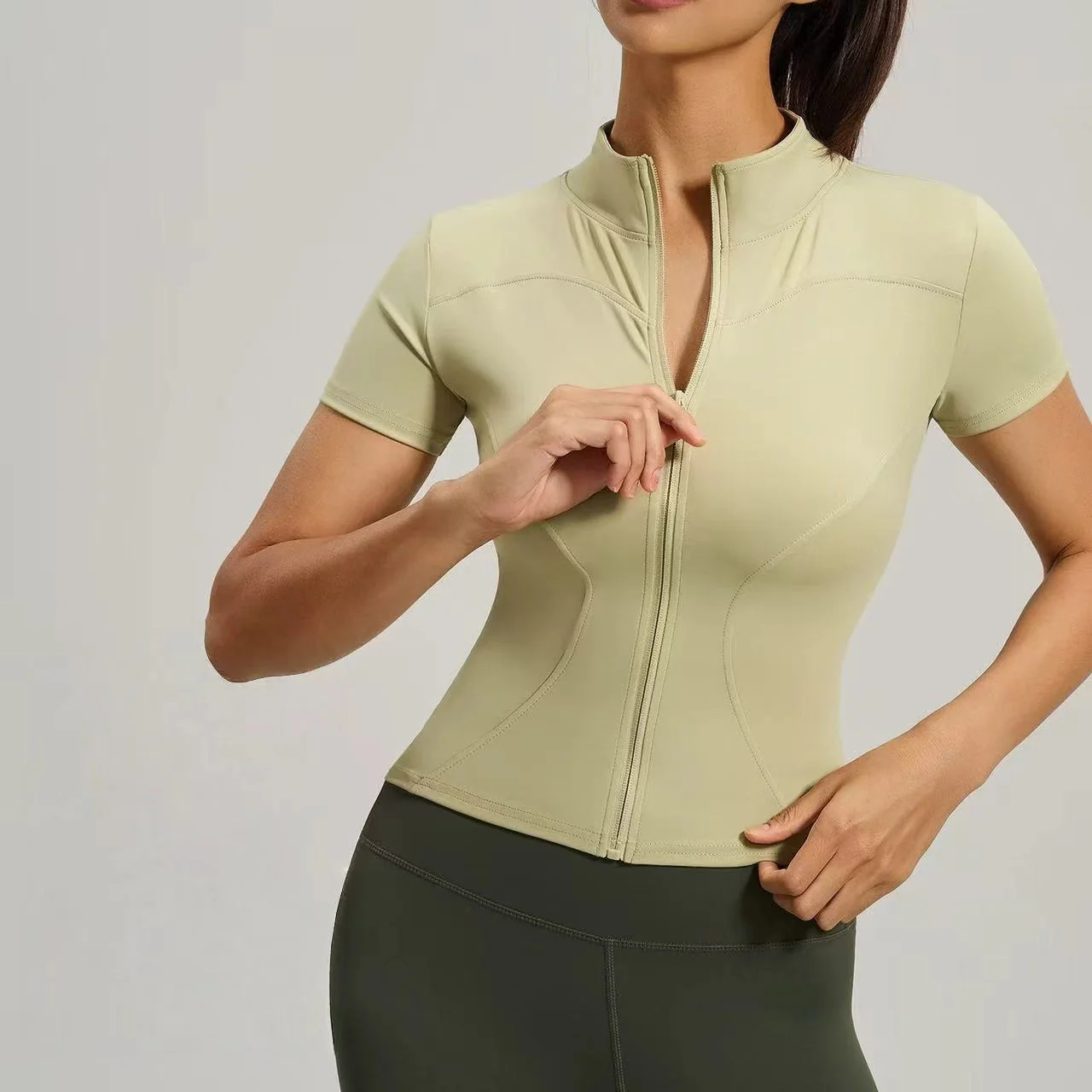 T588-1087 Yoga jacket, tight fitting running sports top, short sleeved - Image 3