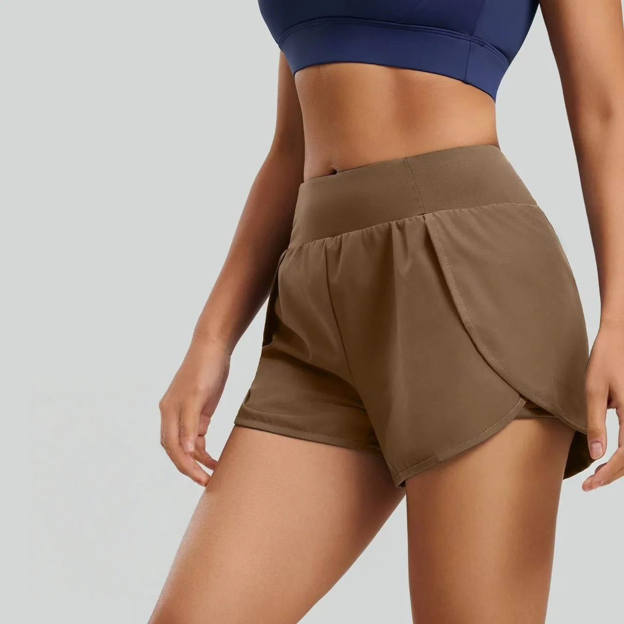 T588-1097  Sports shorts with breathable side pockets, running and fitness yoga pants - Image 4