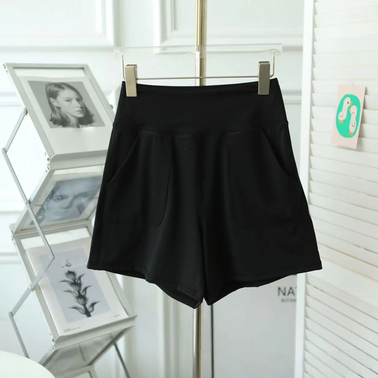 T588-1130 Women's fitness exercise quick drying breathable high waisted shorts