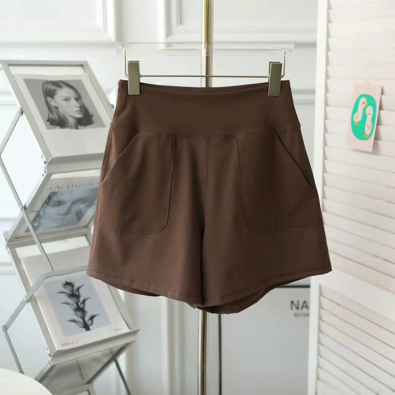 T588-1130 Women's fitness exercise quick drying breathable high waisted shorts - Image 2