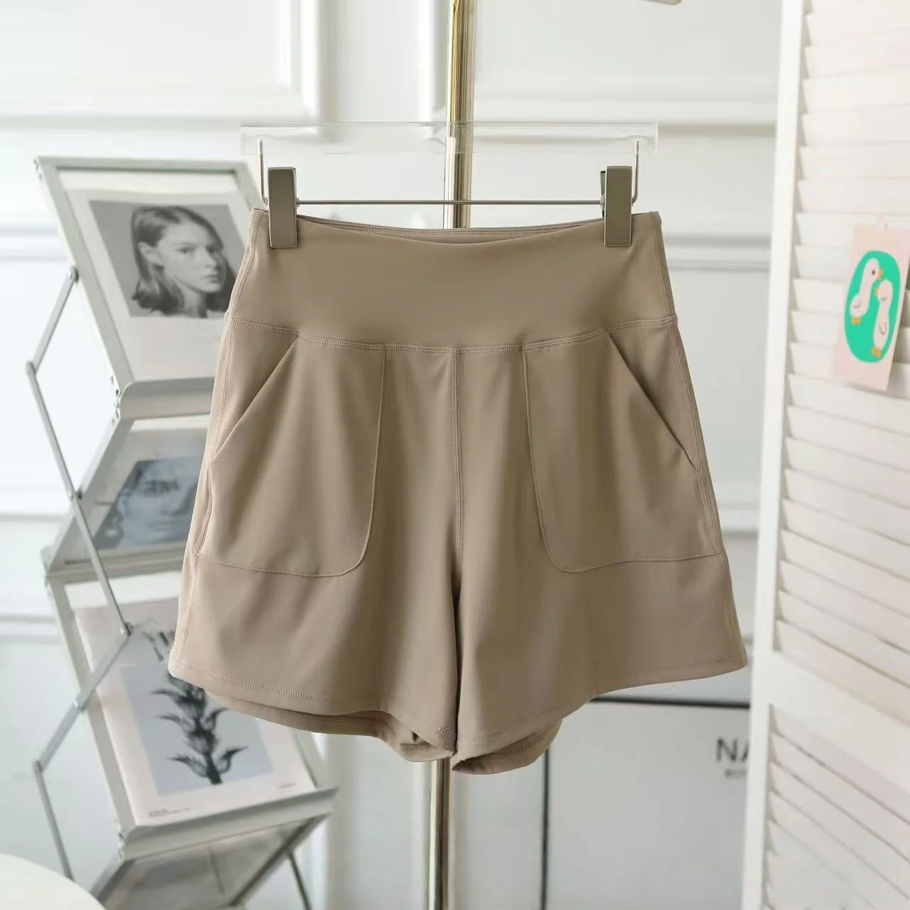 T588-1130 Women's fitness exercise quick drying breathable high waisted shorts - Image 5
