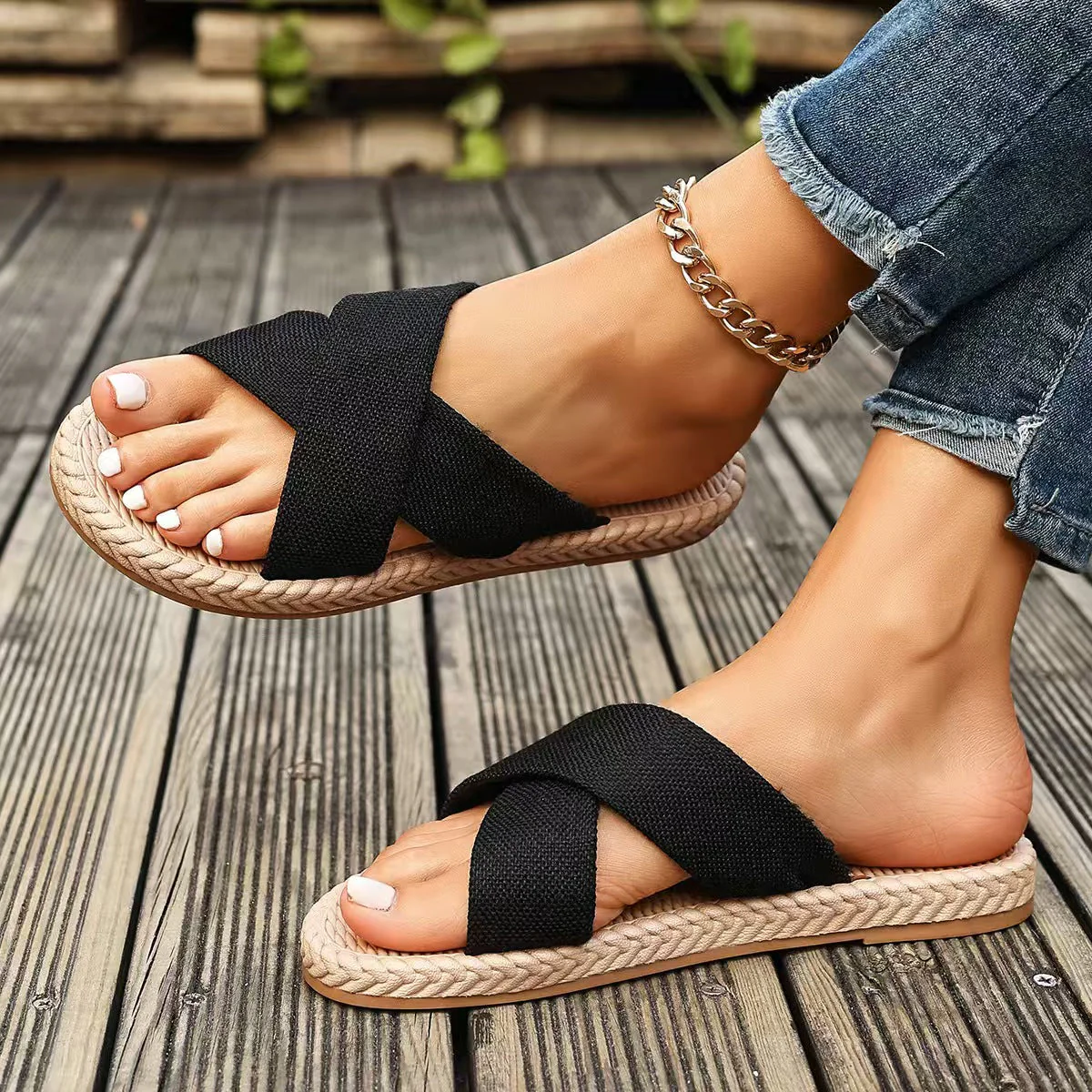 T588-1183 Cross and drag flat beach shoes on the outside - Image 3
