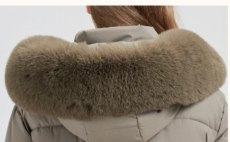 T588-739   Winter women's coat with large fur collar for warmth - Image 9