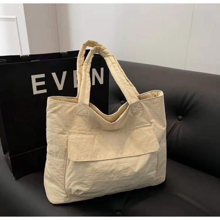 T588-755  Hot-selling handbag - Image 3