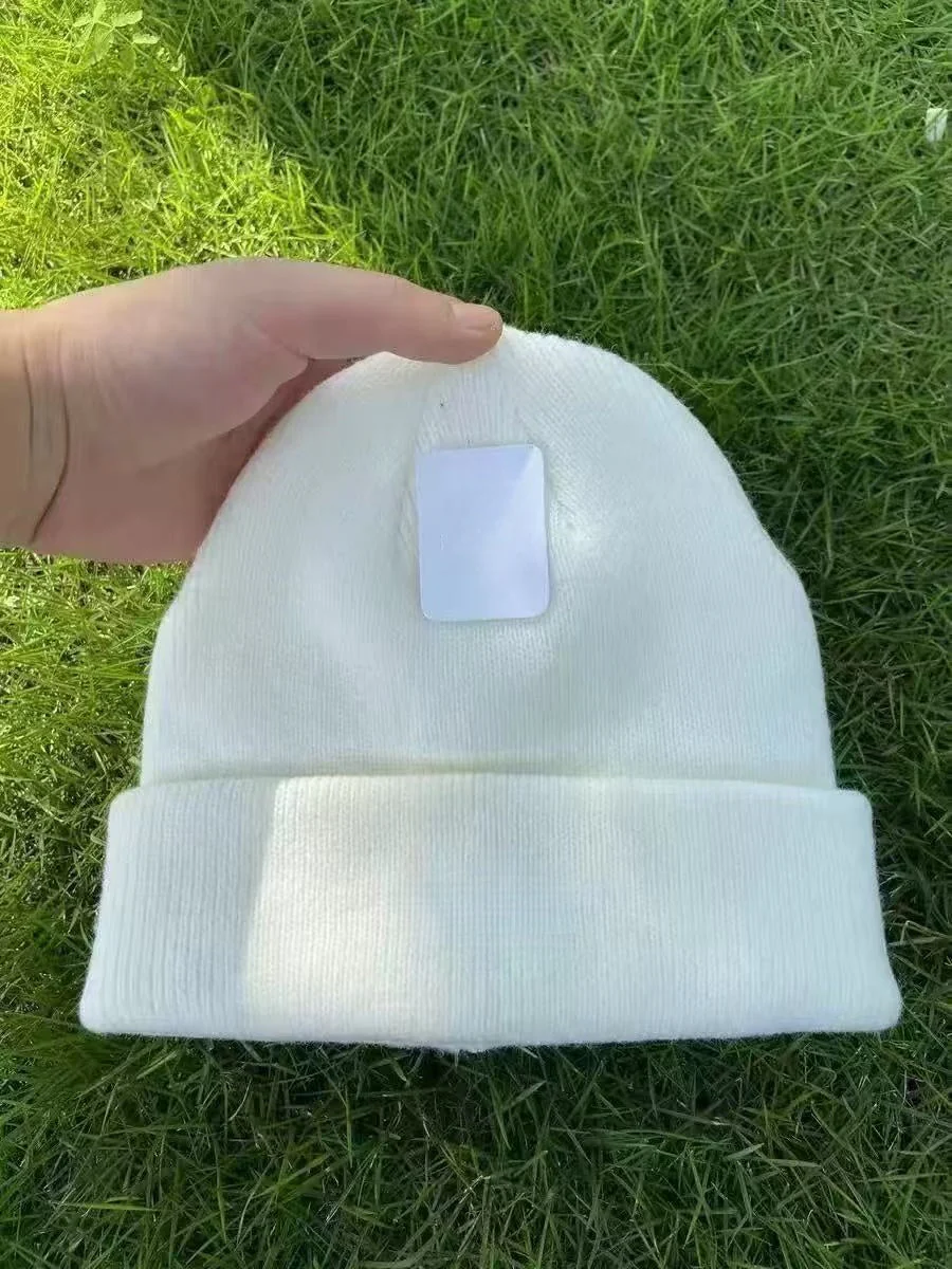 T588-781  Warm and cold hat knitted for men and women