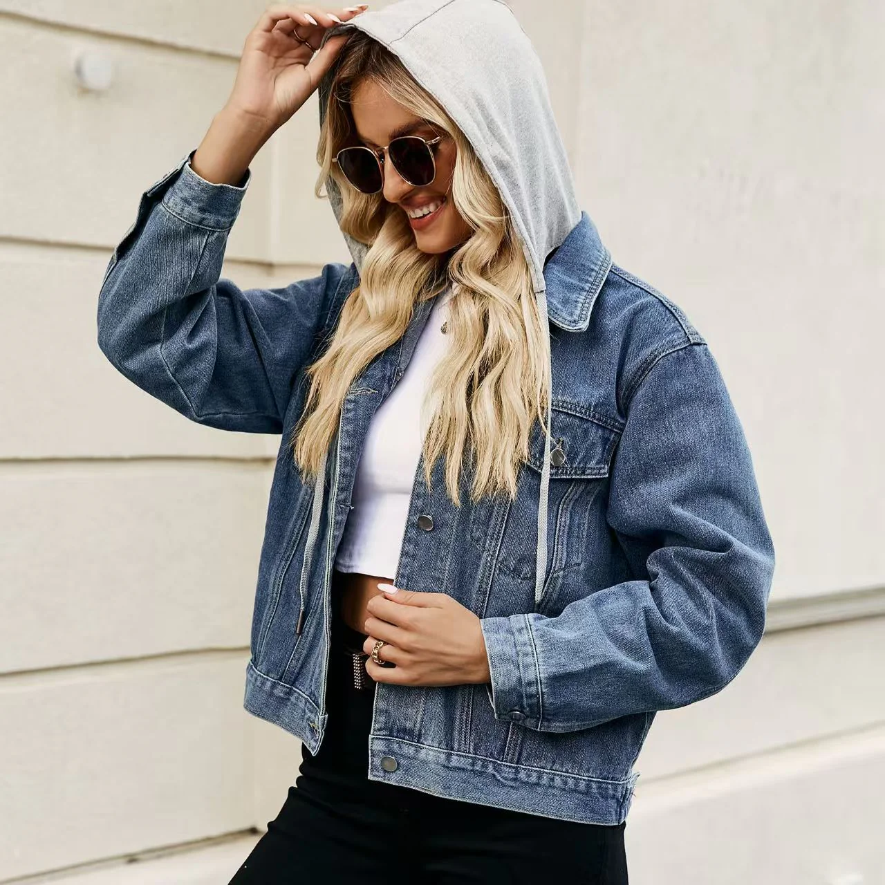 T588-782 Women's outerwear short denim