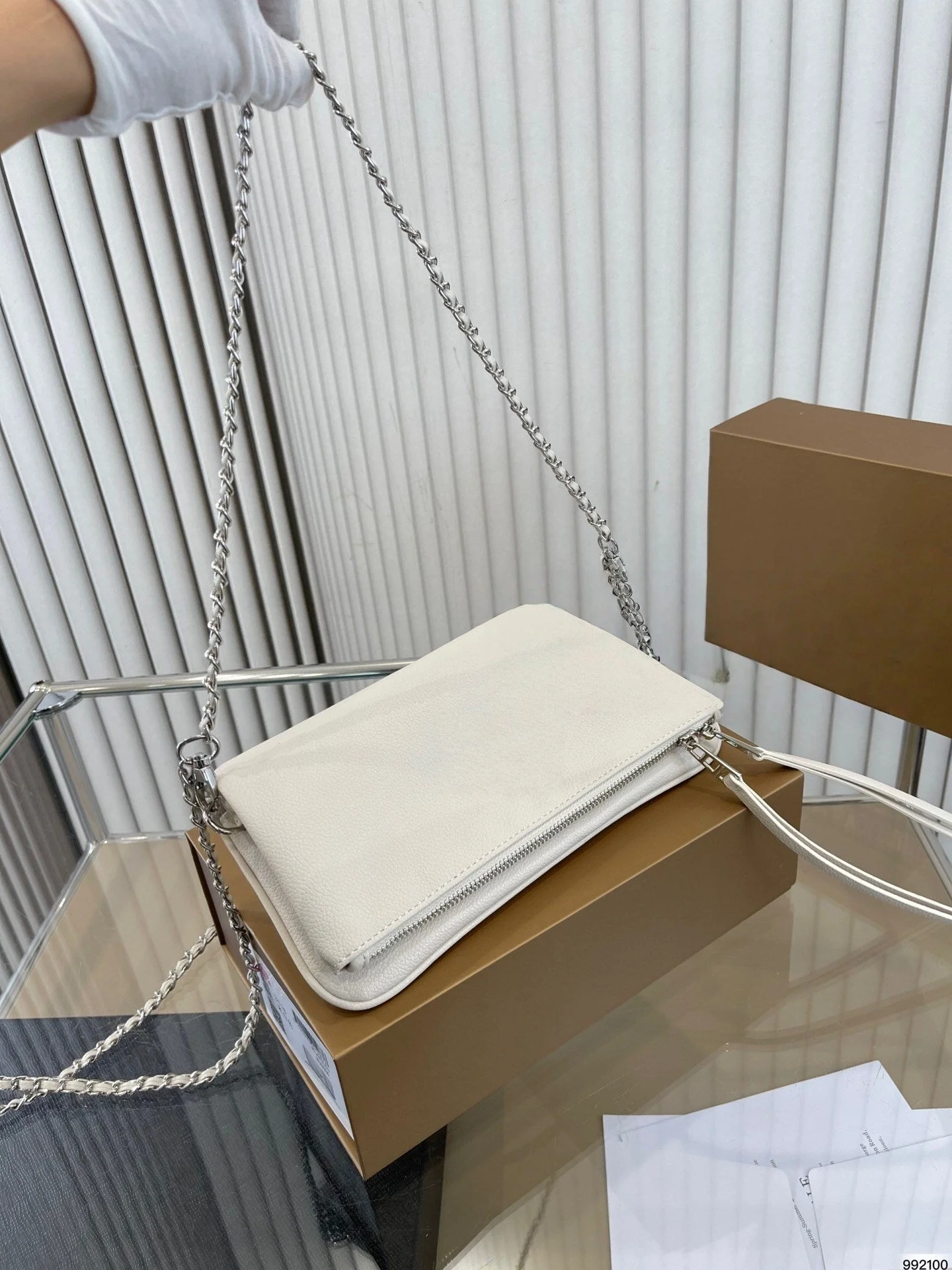 T588-817   Bestselling handbag - Image 3