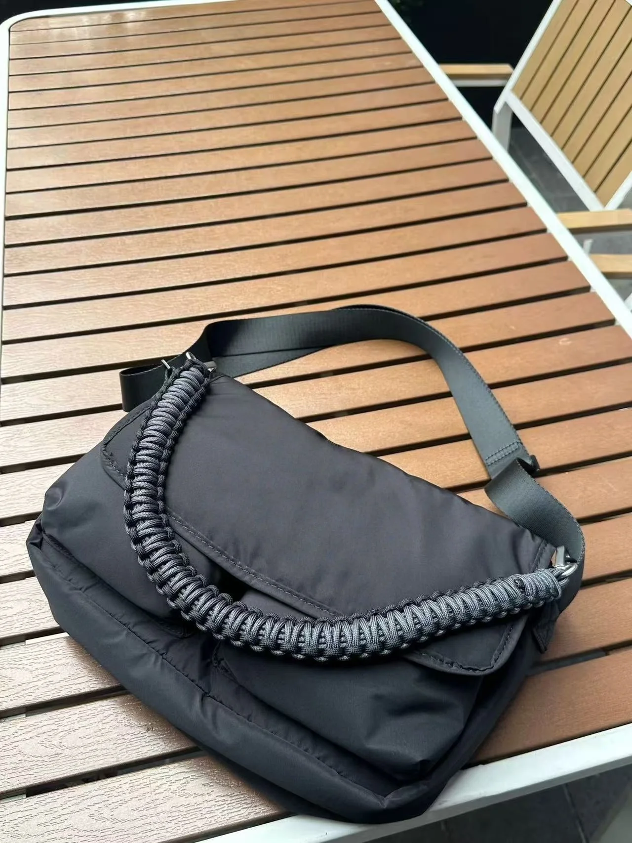T588-896  Large capacity sports and leisure single shoulder crossbody bag - Image 2