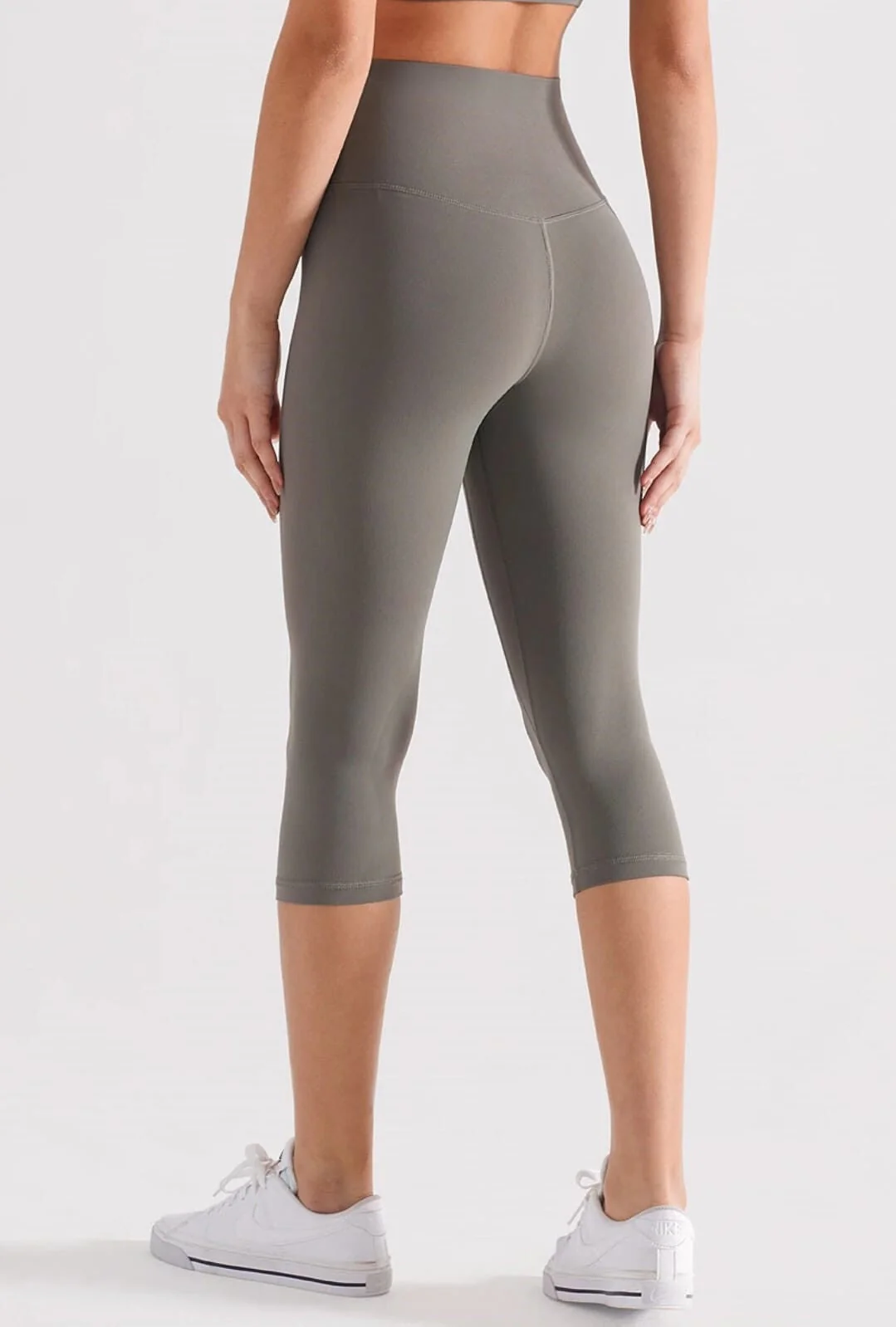 T588-924 Seven point yoga pants with high waist, hip lifting, and quick drying - Image 6