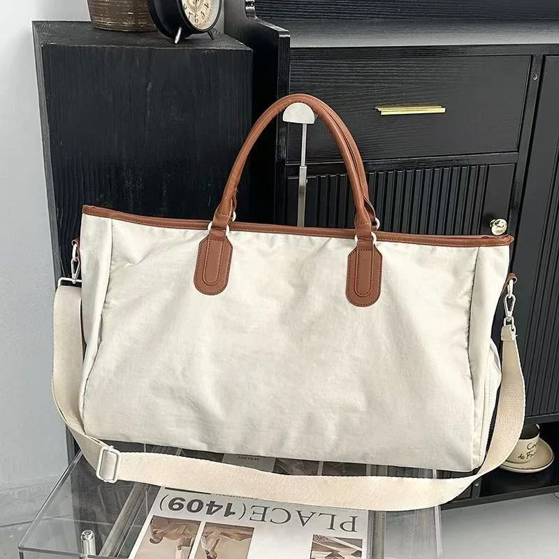 T588-939 Minimalist travel niche single shoulder handbag - Image 3