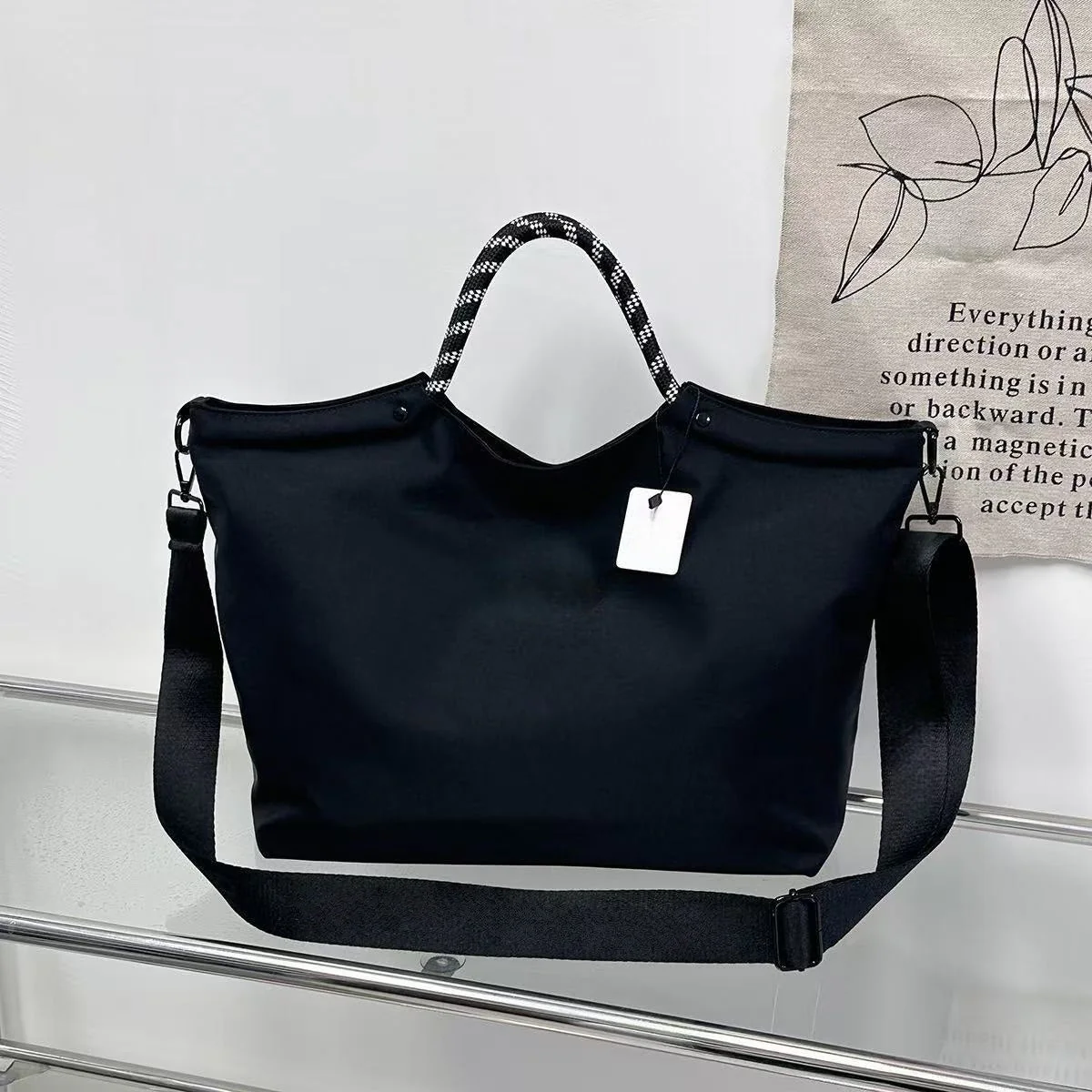 T588-943 Large capacity tote shoulder and armpit handbag - Image 2