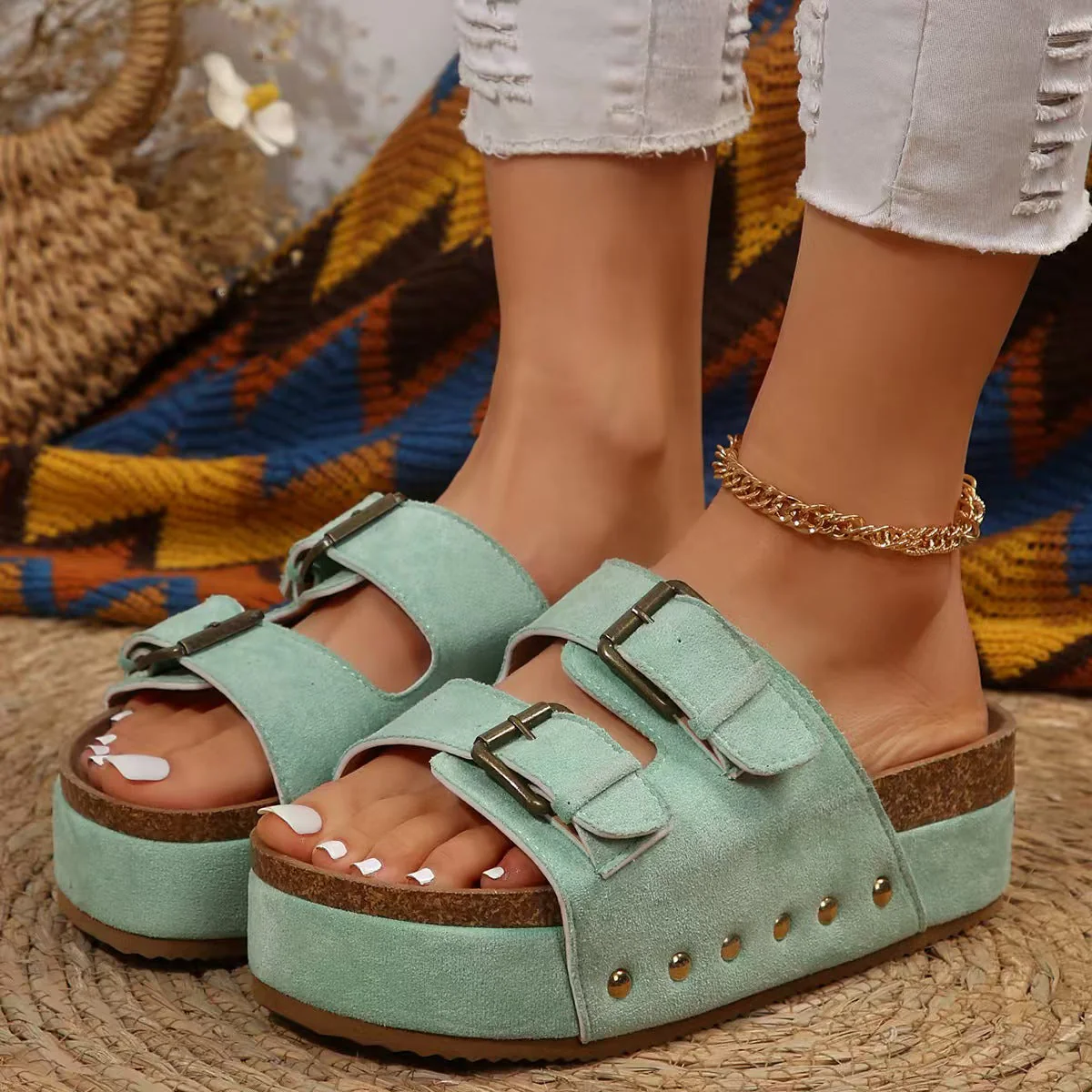 T588-972  Ladies' casual thick soled slippers with buckle loose shoes